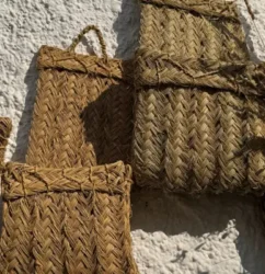 Revistero de esparto