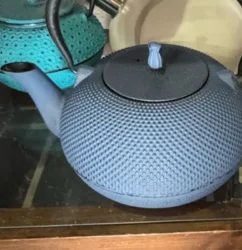 Teteras de hierro fundido azul